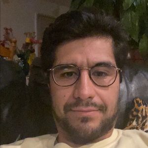 Meet your Posher, Luis